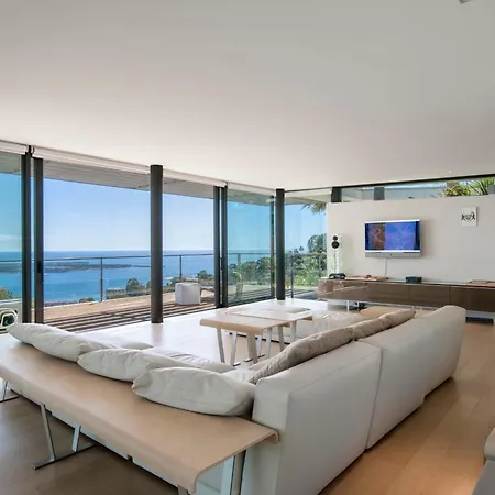 Villa Ref 2118 - Cannes - Sea View For Rent